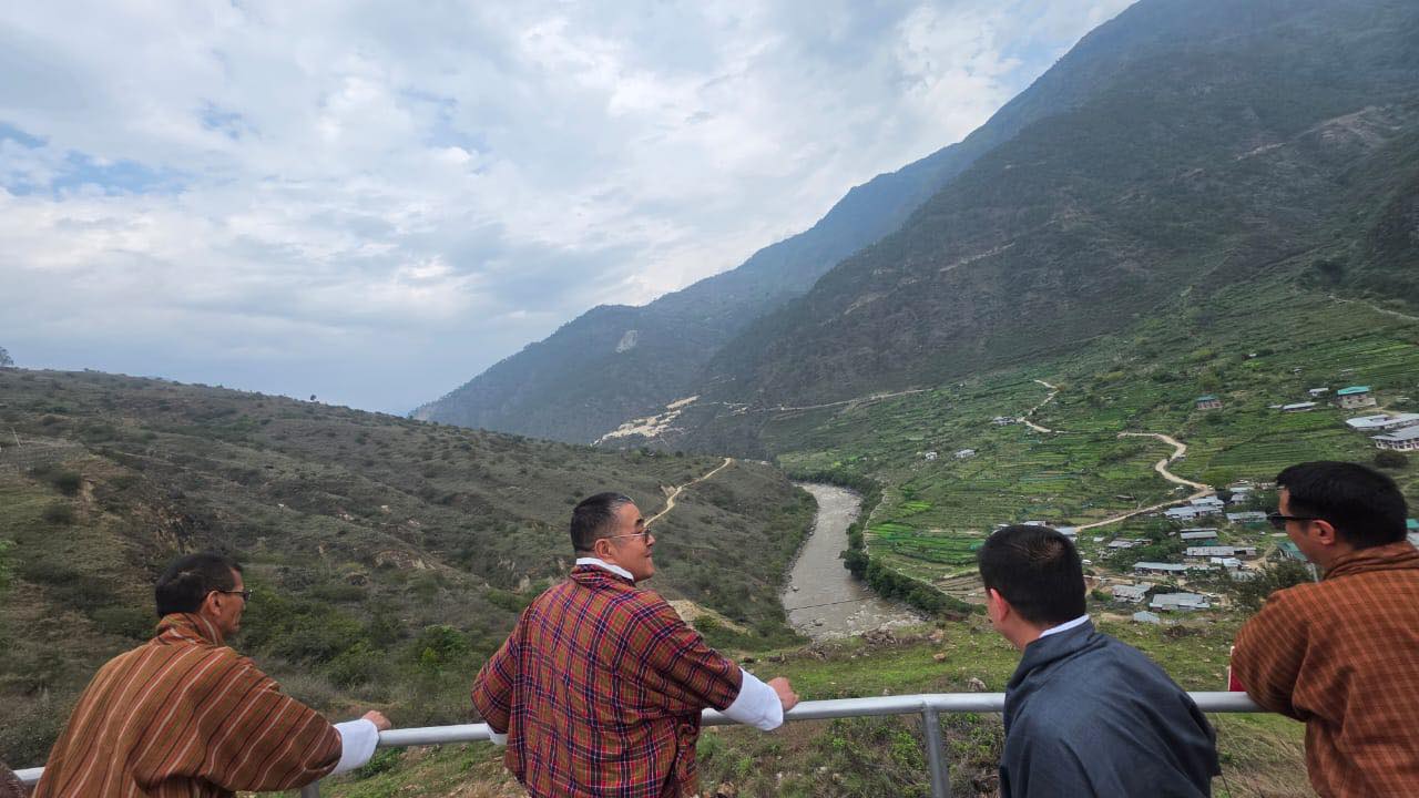 Hon’ble Health Minister and team, along with the Dzongkhag team led by Dasho Dzongda and the Khorlochhu Project team
